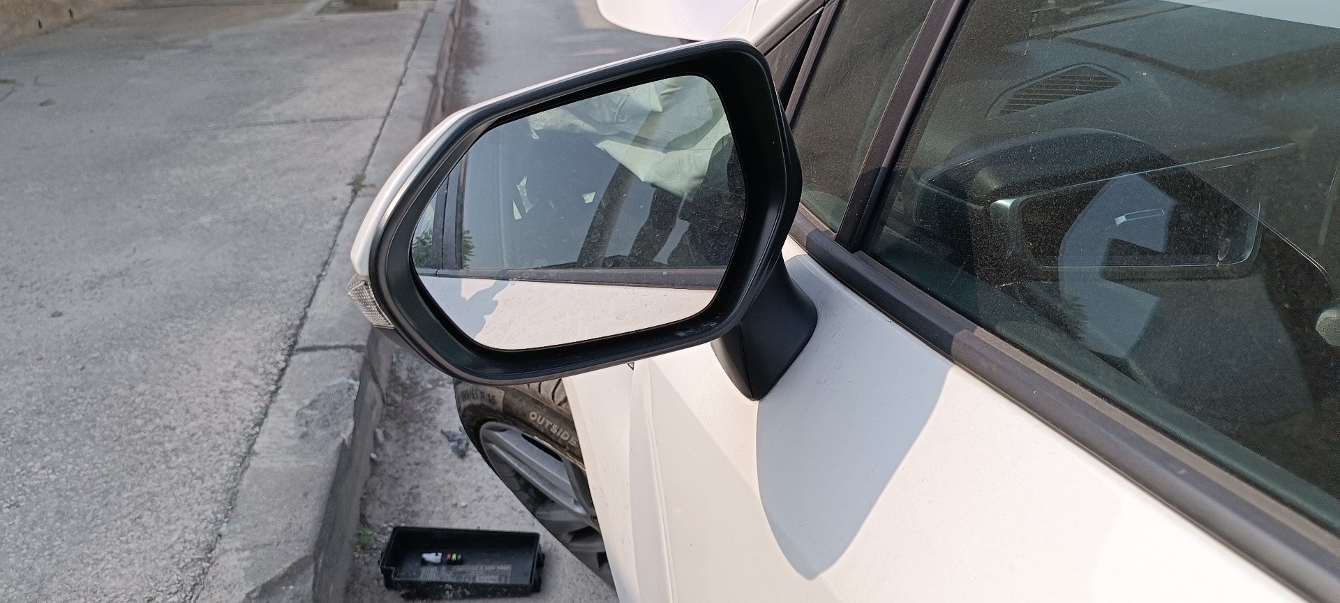 Peças - Retrovisor Esquerdo Toyota Corolla Sedán