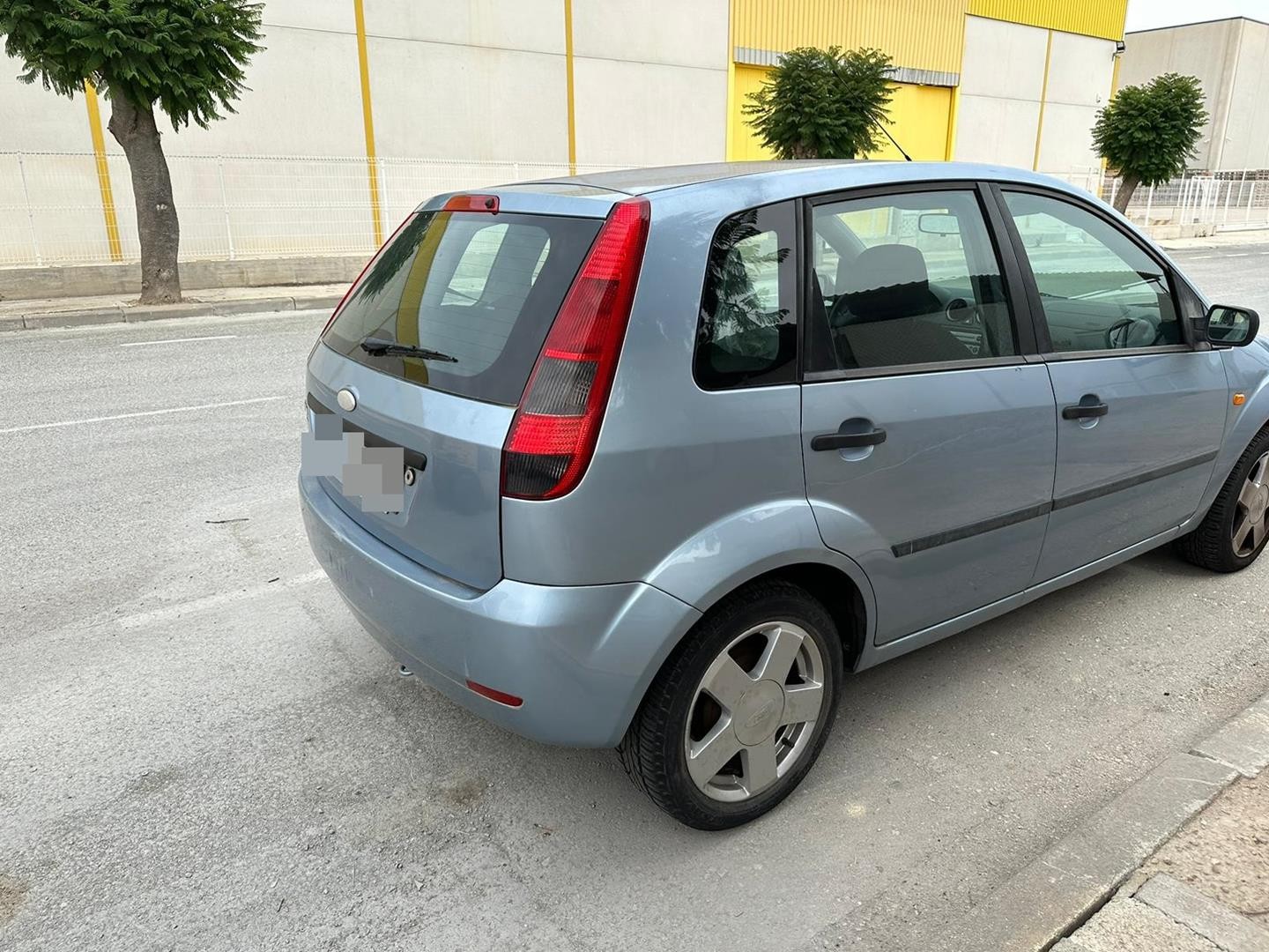 Peças - Farolim Traseiro Esquerdo Ford Fiesta V