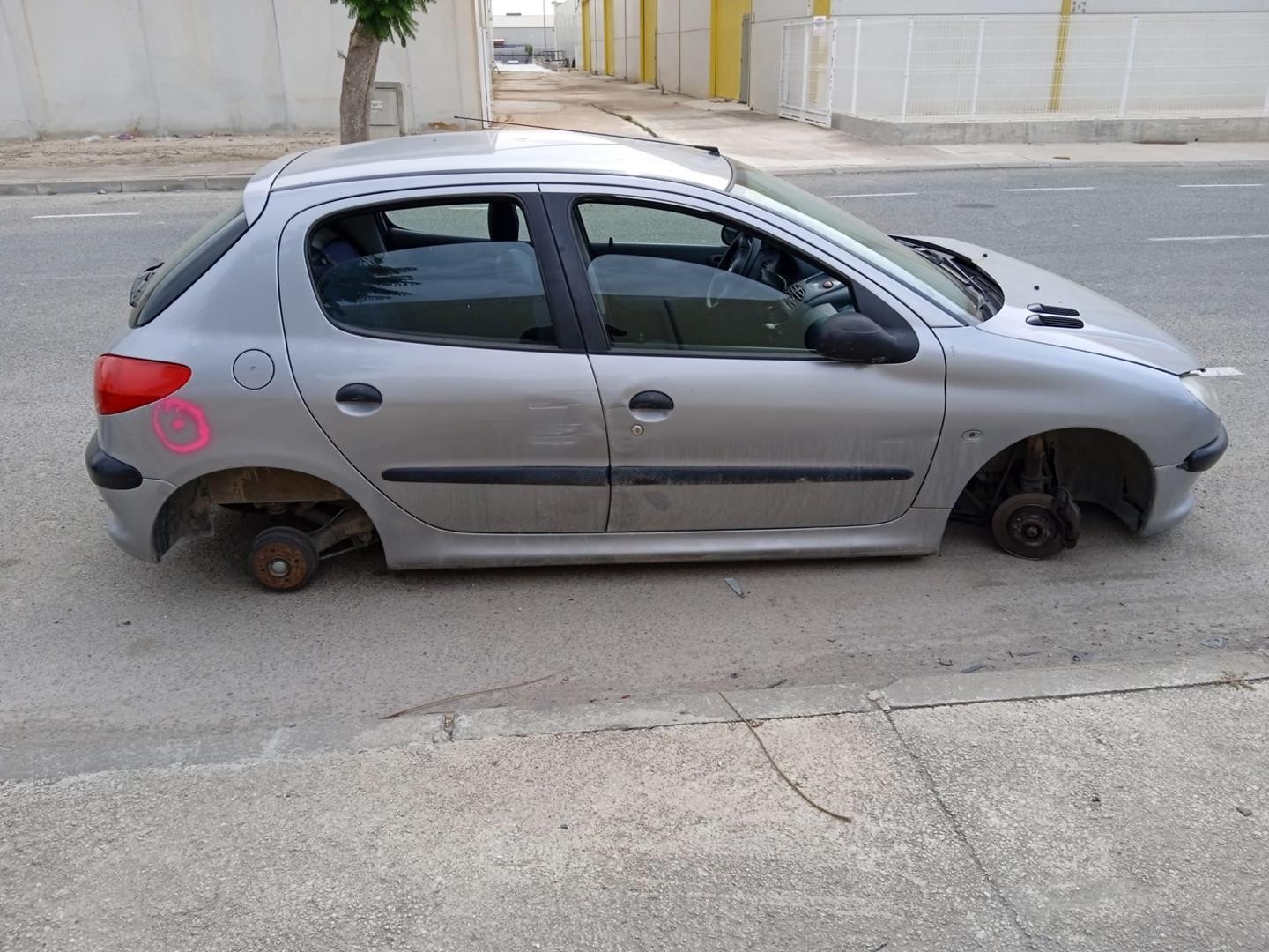 Peças - Grelha Da Frente Peugeot 206 Fastback