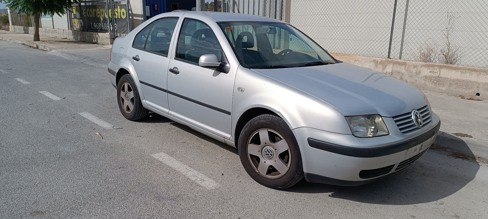 Peça - Fechadura Porta Frente Direita Vw Bora