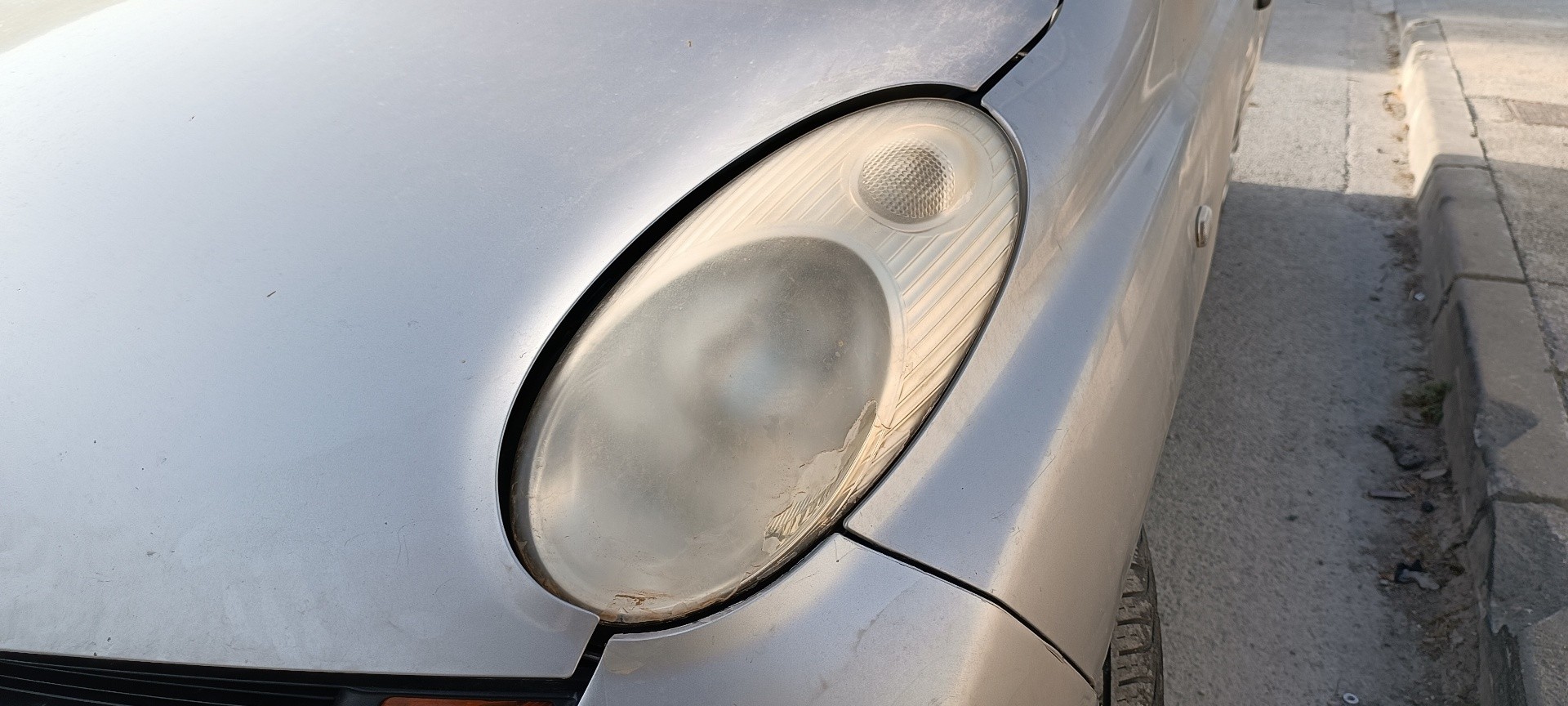 Peças - Farol Esquerdo Nissan Micra Iii