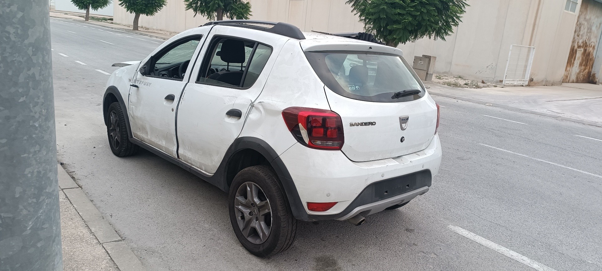 Peça - Fechadura Porta Traseira Esquerda Dacia Sandero Ii