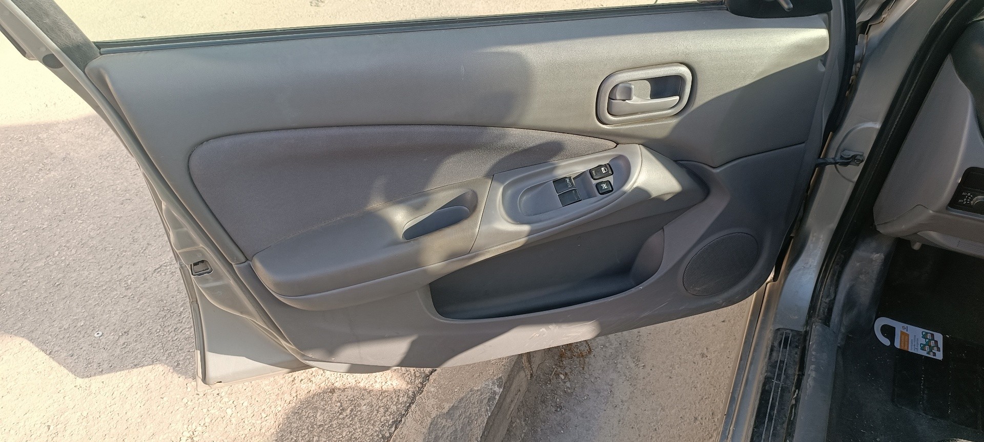 Peças - Forra Da Porta Frente Esquerda Nissan Almera Ii Hatchback