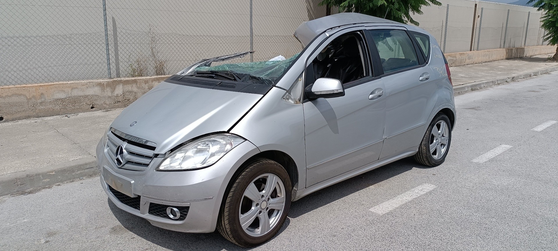 Peças - Pára-Choques Dianteiro Mercedes-Benz Clase A