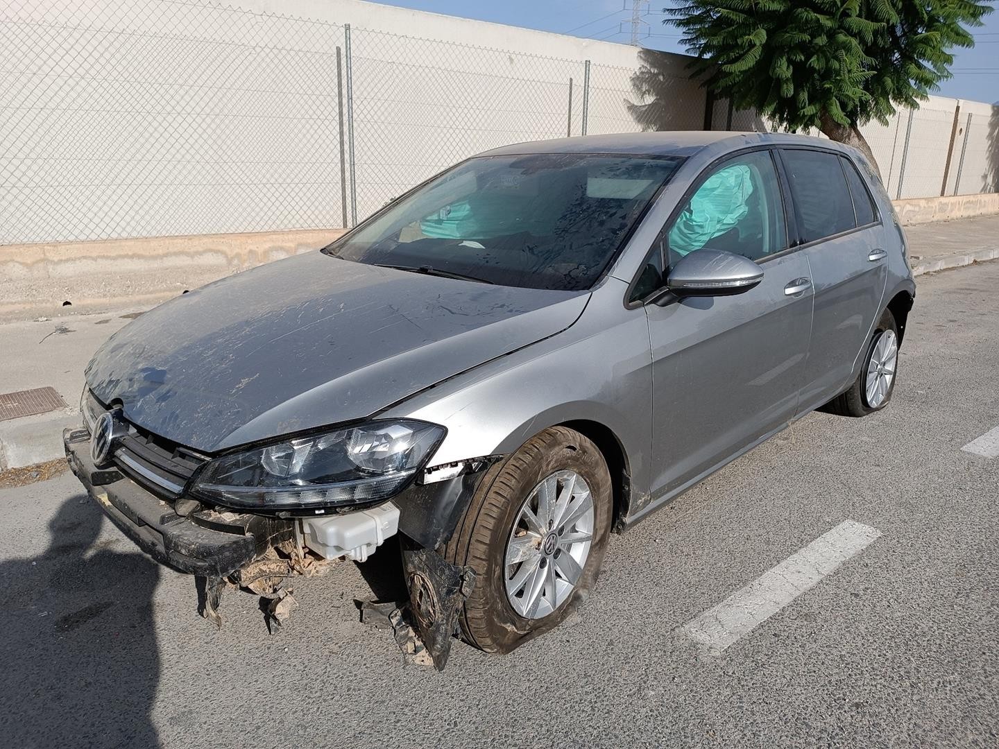 Peças - Pinça De Travão Traseira Direita Vw Golf Vii