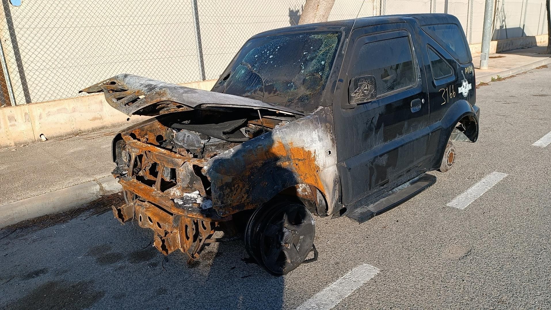 Peças - Farolim Traseiro Esquerdo Para-Choques Suzuki Jimny Todo Ter